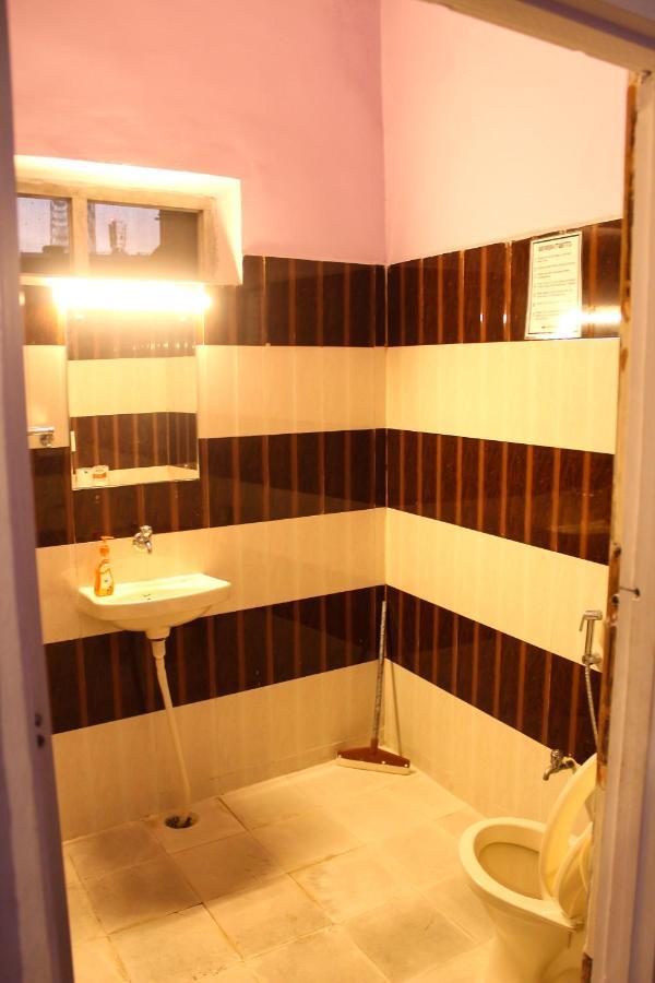 มูสตาเช ปุษกร Hostel พุชการ์ ภายนอก รูปภาพ