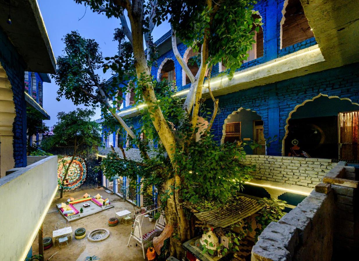 มูสตาเช ปุษกร Hostel พุชการ์ ภายนอก รูปภาพ
