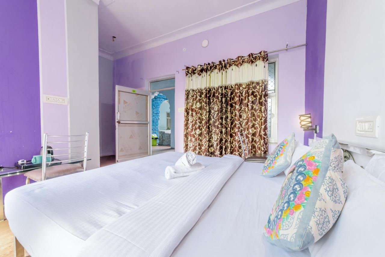 มูสตาเช ปุษกร Hostel พุชการ์ ภายนอก รูปภาพ