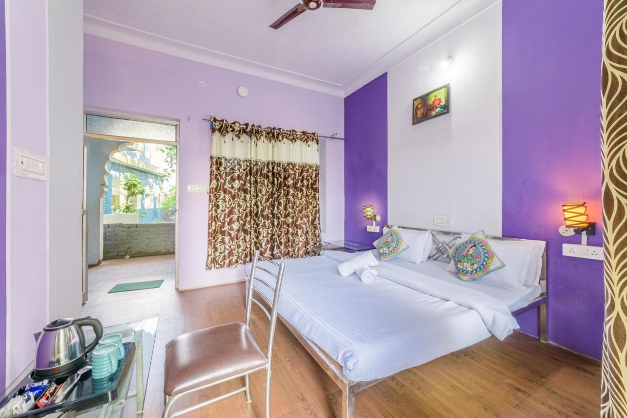 มูสตาเช ปุษกร Hostel พุชการ์ ภายนอก รูปภาพ