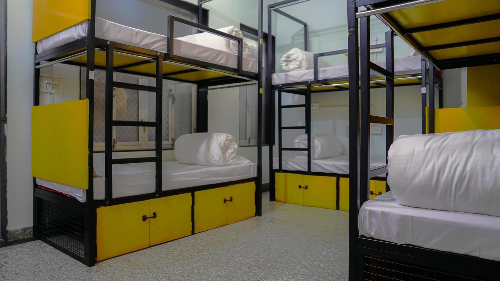 มูสตาเช ปุษกร Hostel พุชการ์ ภายนอก รูปภาพ