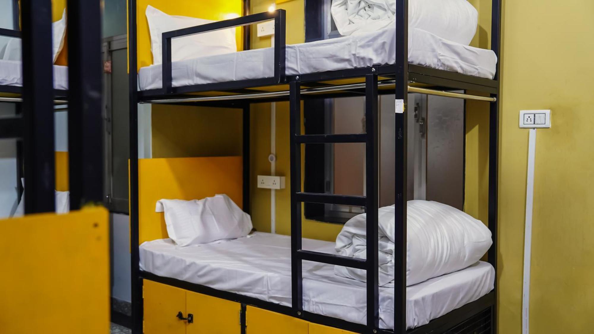 มูสตาเช ปุษกร Hostel พุชการ์ ภายนอก รูปภาพ