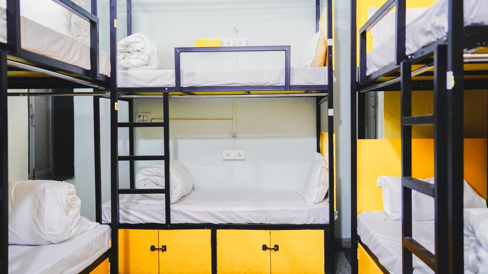 มูสตาเช ปุษกร Hostel พุชการ์ ภายนอก รูปภาพ